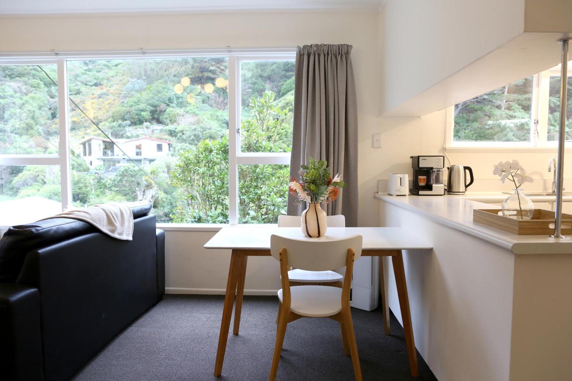 Skyline Haven - Entire Apartment - Free Parking, Espresso, Netflix - 15M To Cbd, Stadium, Ferry Wellington Exterior photo