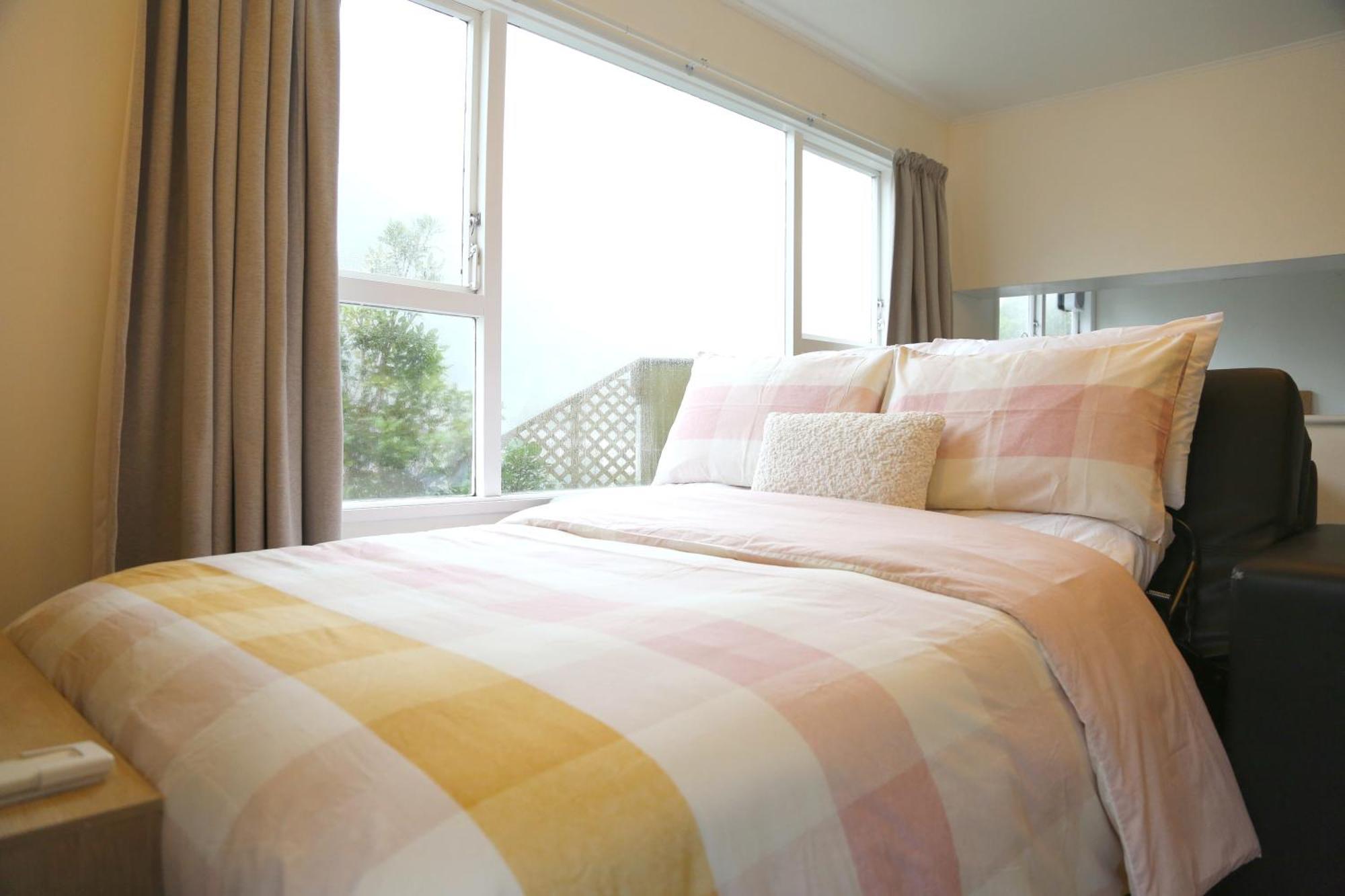 Skyline Haven - Entire Apartment - Free Parking, Espresso, Netflix - 15M To Cbd, Stadium, Ferry Wellington Exterior photo
